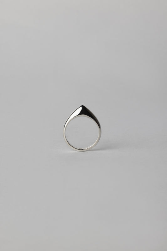 PETIT CLAW RING
